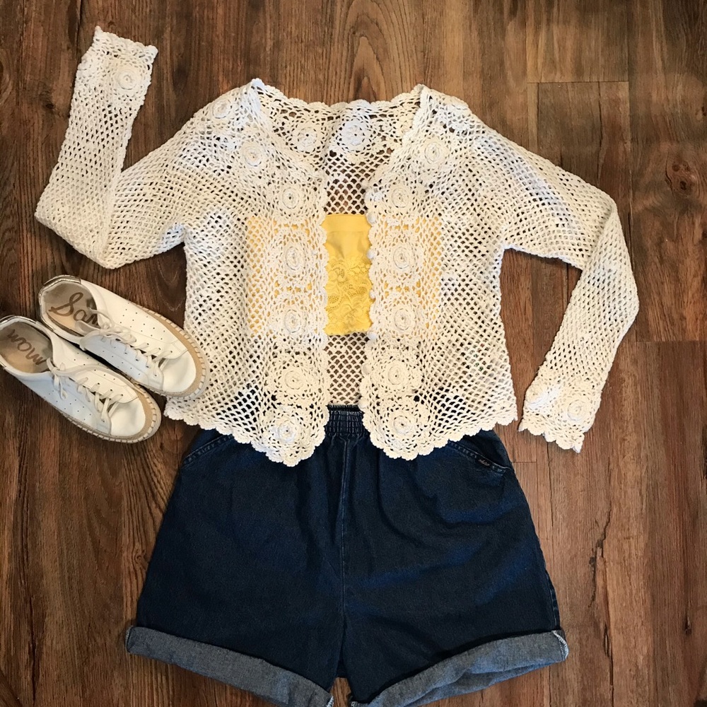 Vintage Chic High Rise Elastic Waist Denim Short